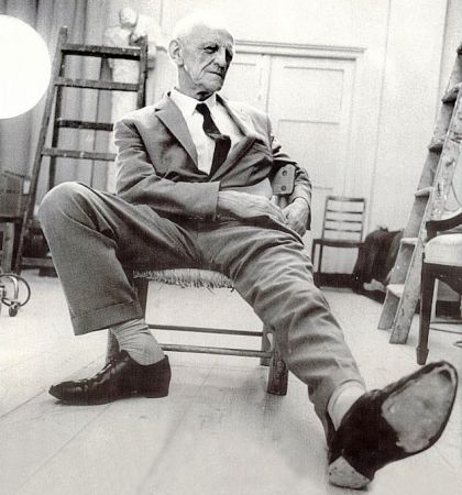 Donald Woods Winnicott, psicanalista e autor de extensa obra estudada no Curso de Formação de Psicanalistas.